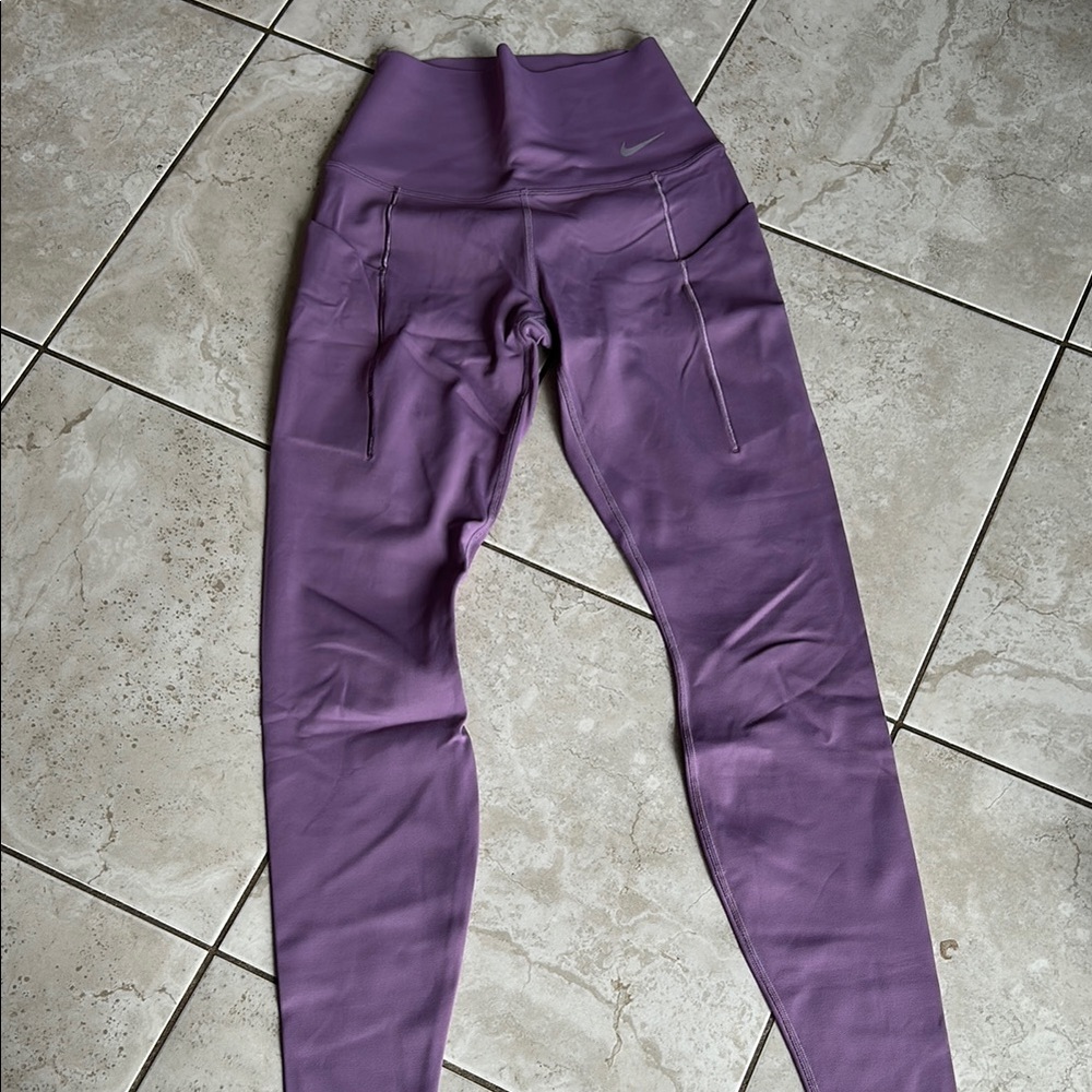 Nike Purple High-Waisted Leggings